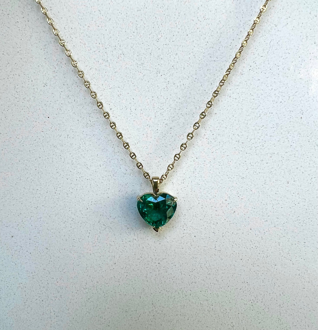 Heartshaped Emerald Pendant